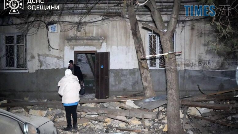 Атака на житлові будинки та школи: вночі росія випустила по Україні понад сотню безпілотників