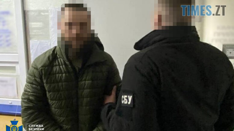 Посилки зі зброєю: СБУ та поліція затримали ексвійськового, який продавав «трофеї» житомирянам