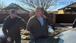 Автомати, гранати та тонни сурогату: у Житомирі «на гарячому» затримали торговця зброєю