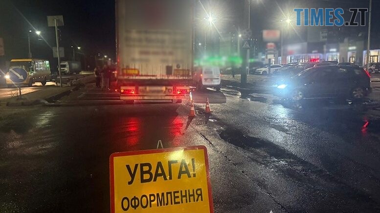У Житомирі під колеса вантажівки знову потрапив "невловимий" Володька
