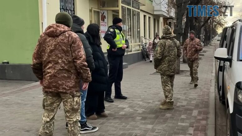 На Львівщині троє невідомих напали на військових у ТЦК
