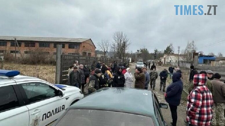 Протистояння на Звягельщині: мільйонні розтрати, штурми та «інформаційні фейки» довкола держпідприємства