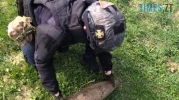 Небезпечна знахідка на городі: на Звягельщині сапери знешкодили артснаряд