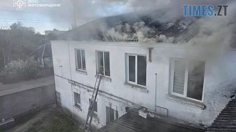 У Коростені рятувальники ліквідували масштабну пожежу на підприємстві