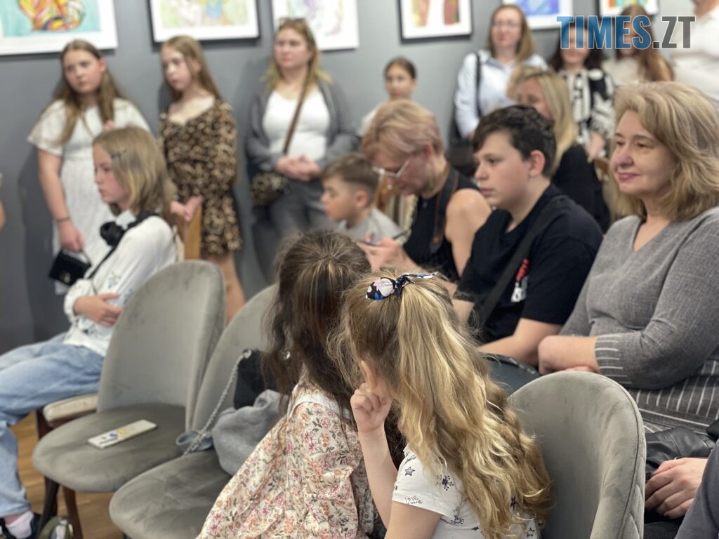 “Там, де лінія проросте” – виставка учнів художнього простору “Yanduka” в Житомирі (ФОТО)