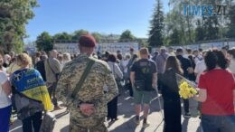 День Героїв у Житомирі - вшанування пам'яті полеглих і покладання квітів