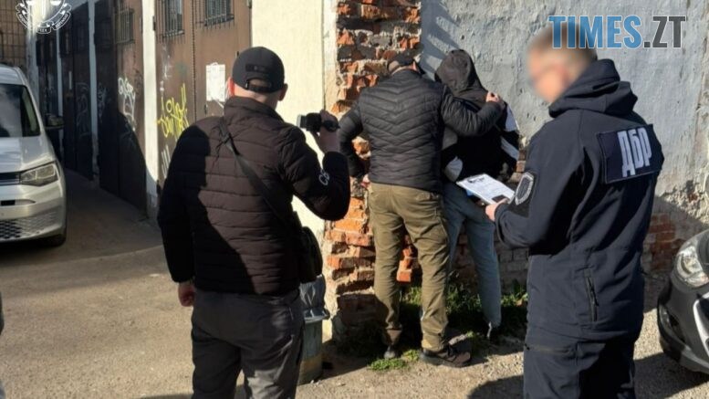 Наркобізнес у мантії судової охорони: на Житомирщині викрили посадовця на збуті канабісу та кокаїну