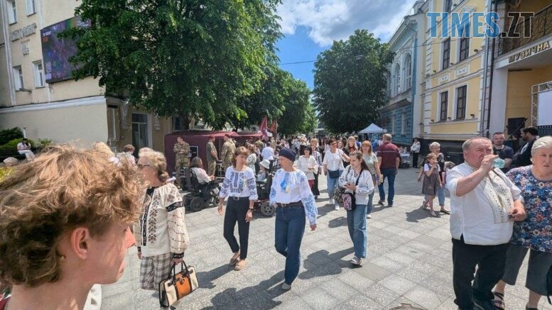 Житомир розквіт вишиванками