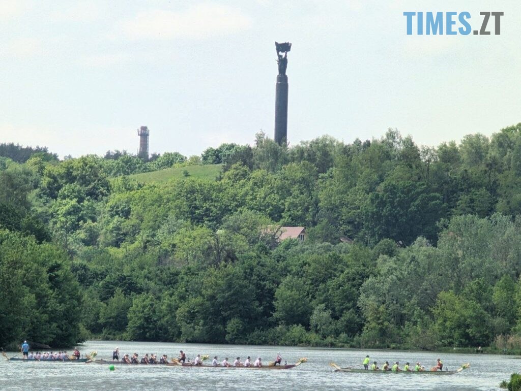 Житомир вирує емоціями: на набережній тривають гонки човнів «Дракон»