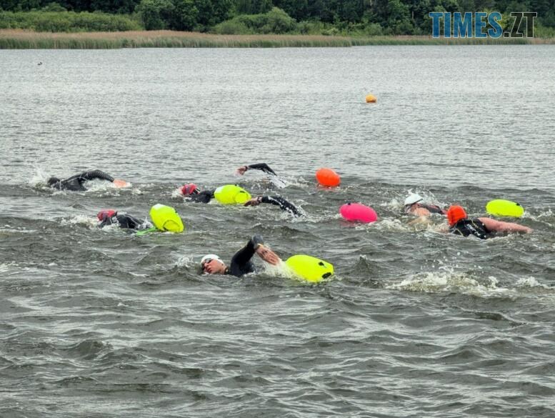 Вода +15°C і жодних компромісів: у Житомирі стартував «Кубок трьох річок» (ФОТО)