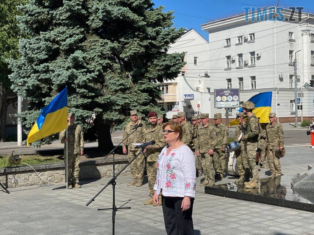 У Житомирі відкрили стенд на “Алеї слави Героїв” та вручили відзнаку «Мужність. Честь. Звитяга» (ФОТО)
