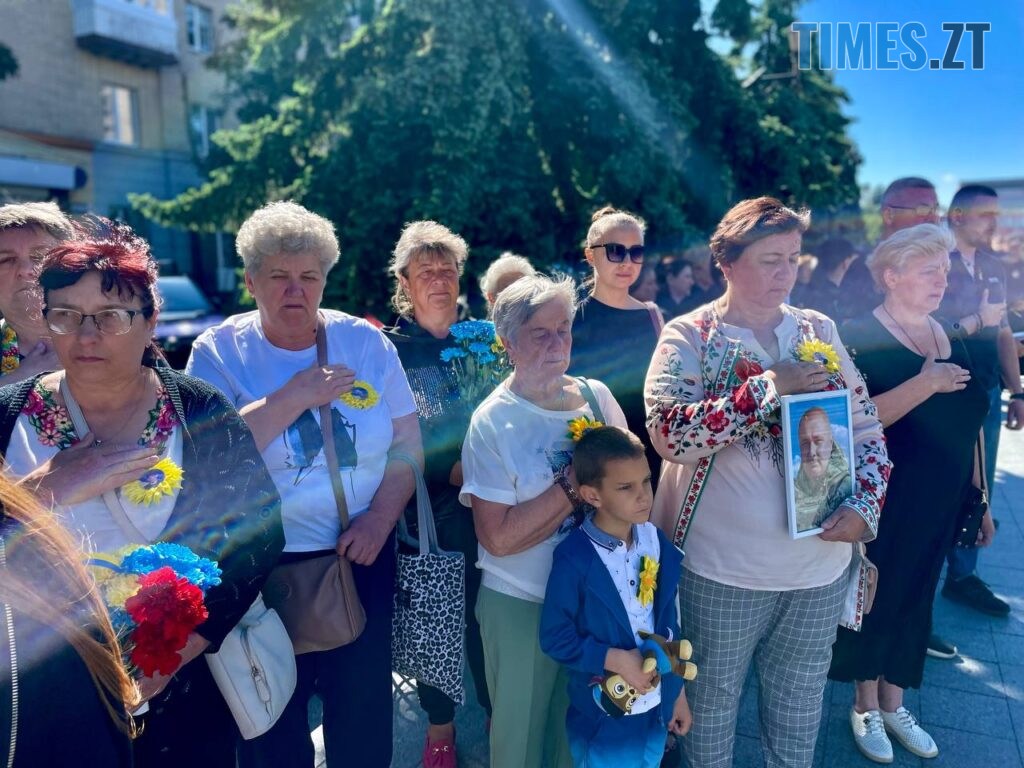 У Житомирі відкрили стенд на “Алеї слави Героїв” та вручили відзнаку «Мужність. Честь. Звитяга» (ФОТО)