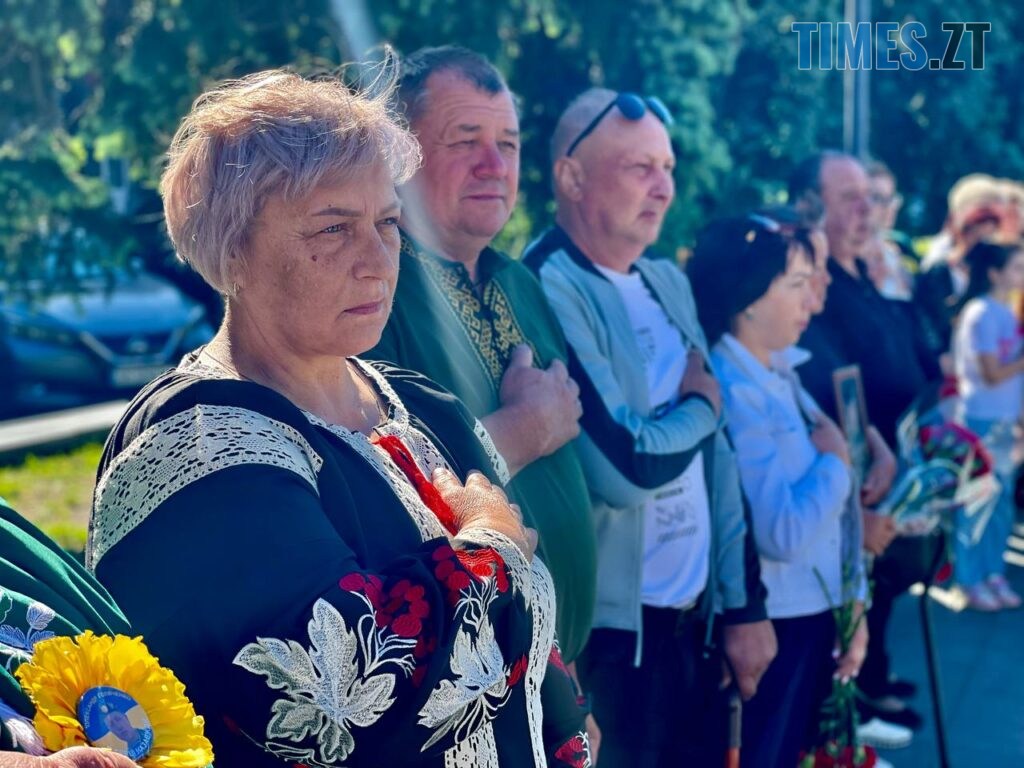 У Житомирі відкрили стенд на “Алеї слави Героїв” та вручили відзнаку «Мужність. Честь. Звитяга» (ФОТО)