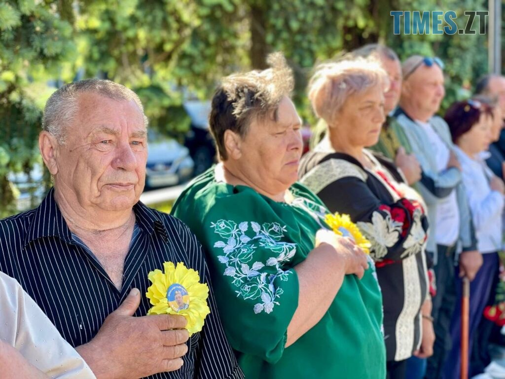 У Житомирі відкрили стенд на “Алеї слави Героїв” та вручили відзнаку «Мужність. Честь. Звитяга» (ФОТО)