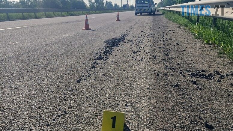 Збив жінку і втік: поліція затримала далекобійника з Хмельниччини