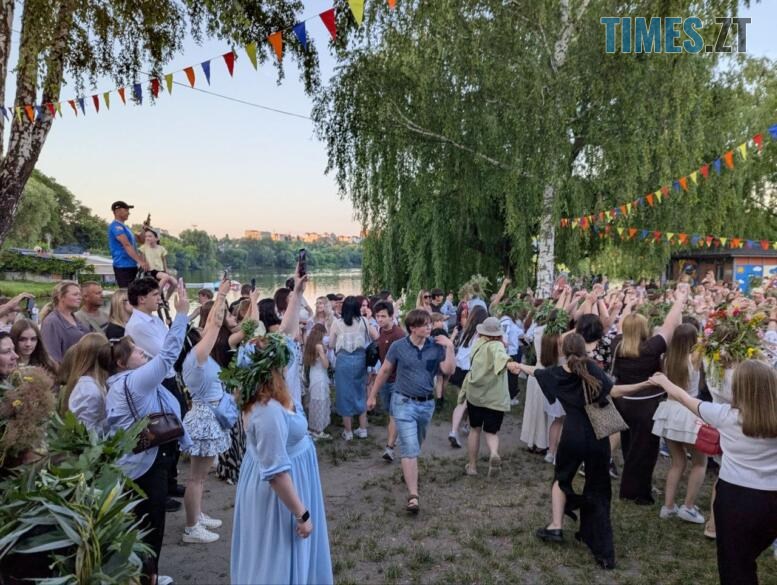 Вінки, річка і теплий вечір: у Житомирі відбулися Купальські вечорниці (ФОТО)