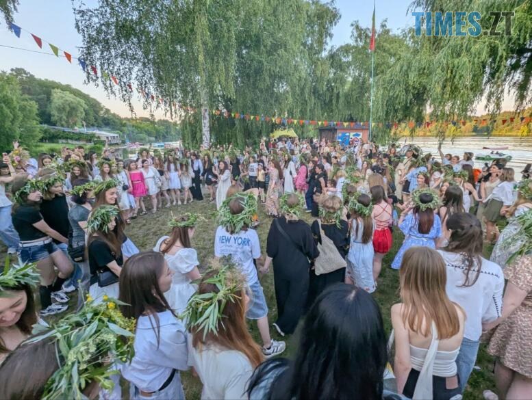 Вінки, річка і теплий вечір: у Житомирі відбулися Купальські вечорниці (ФОТО)