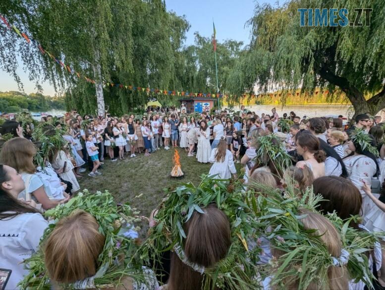 Вінки, річка і теплий вечір: у Житомирі відбулися Купальські вечорниці (ФОТО)