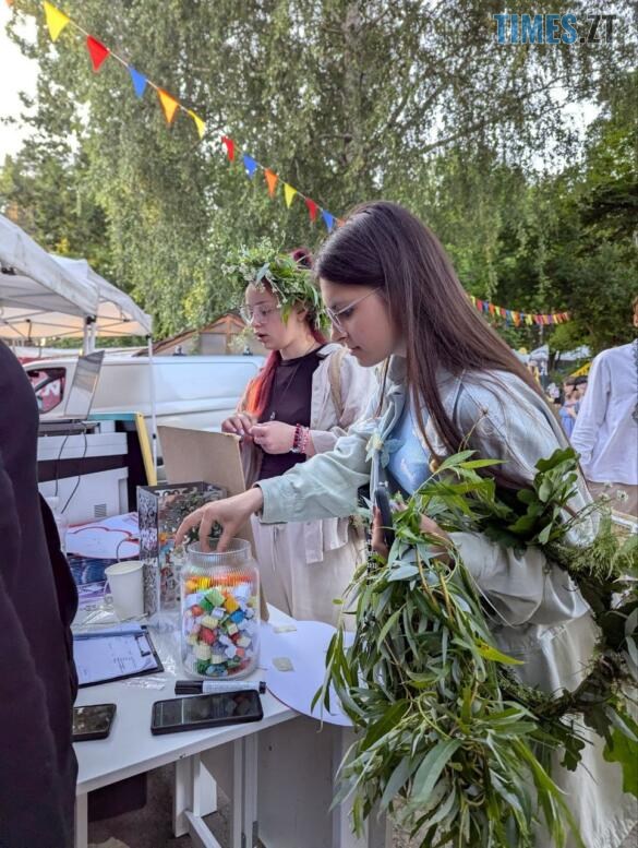 Вінки, річка і теплий вечір: у Житомирі відбулися Купальські вечорниці (ФОТО)