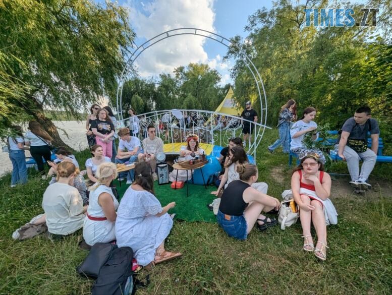 Вінки, річка і теплий вечір: у Житомирі відбулися Купальські вечорниці (ФОТО)