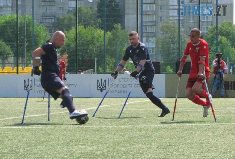 Над полем — у повітрі: як у Житомирі проходить чемпіонат України з ампфутболу (ФОТО)
