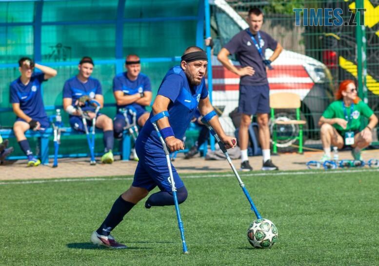 Над полем — у повітрі: як у Житомирі проходить чемпіонат України з ампфутболу (ФОТО)
