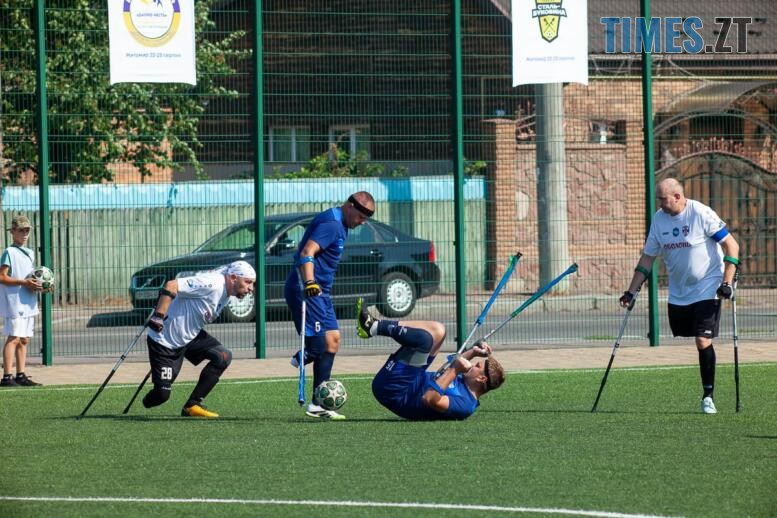 Над полем — у повітрі: як у Житомирі проходить чемпіонат України з ампфутболу (ФОТО)