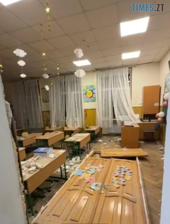 шкільний клас, що зазнав пошкоджень внаслідок прильоту російського БПЛА