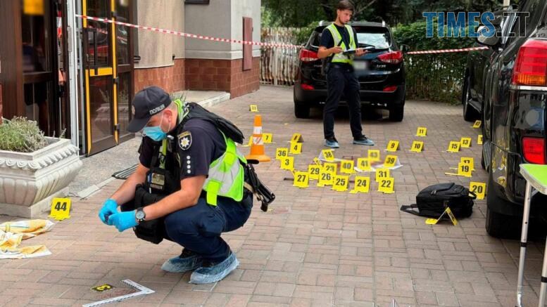 поліцейський на місці стрілянини у Києві
