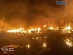 вогонь у Києві на місці прильоту російської ракети