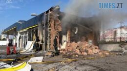 пошкоджена росіянами АЗС у Києві