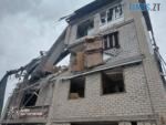 зруйнований в результаті російського удару будинок на Сумщині