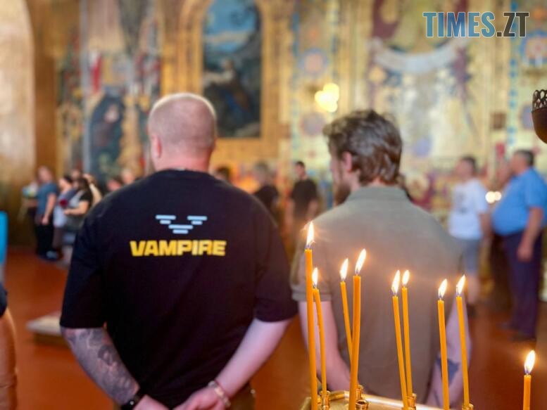 побратими прощаються із загиблим військовим Дмитром Матвійчуком