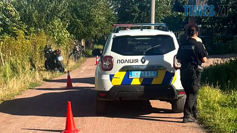 автомобіль поліції на місці ДТП