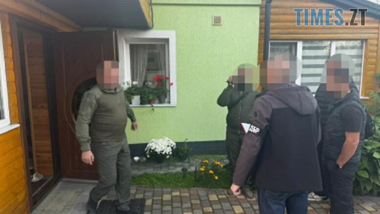 детективи ДБР завтали до лісівника, підозрюваного у привласненні 9 мільйонів гривень лісгоспу