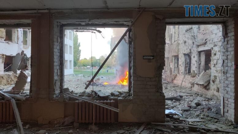 зруйнована внаслідок російського удару школа на Сумщині