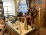 відвідувачі музею можуть зробити фото на капітанському містку