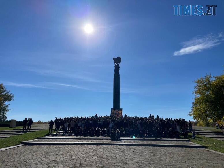 спільне фото учасників закриття мотосезону